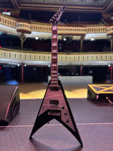 Load image into Gallery viewer, SCOTT IAN - STAGE PLAYED GUITAR ANTHRAX US HARRISON NJ
